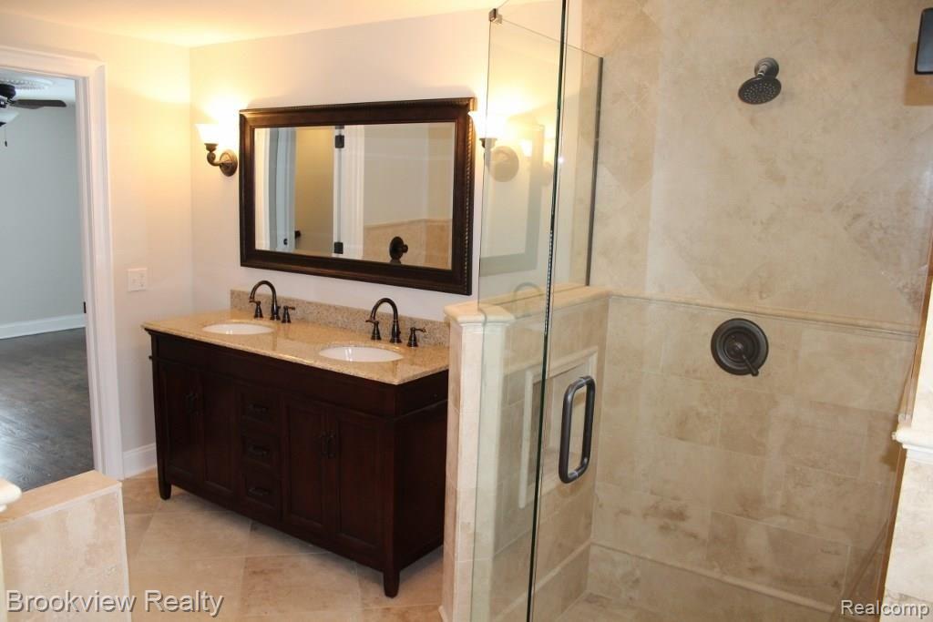 2956 Hillendale Drive Rochester Hills, MI 48309 - Photo 23 of 31