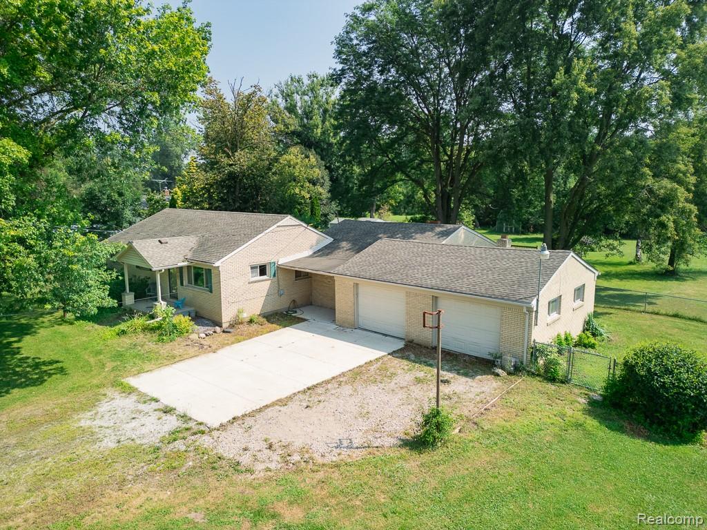 61960 Schoenherr Road Washington, MI 48094 - Photo 2 of 30 Gallery Image 2