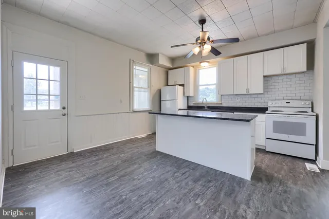 $229,900 | 206 Bentz Mill Road, Wellsville, PA 17365