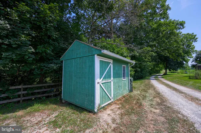 $229,900 | 206 Bentz Mill Road, Wellsville, PA 17365