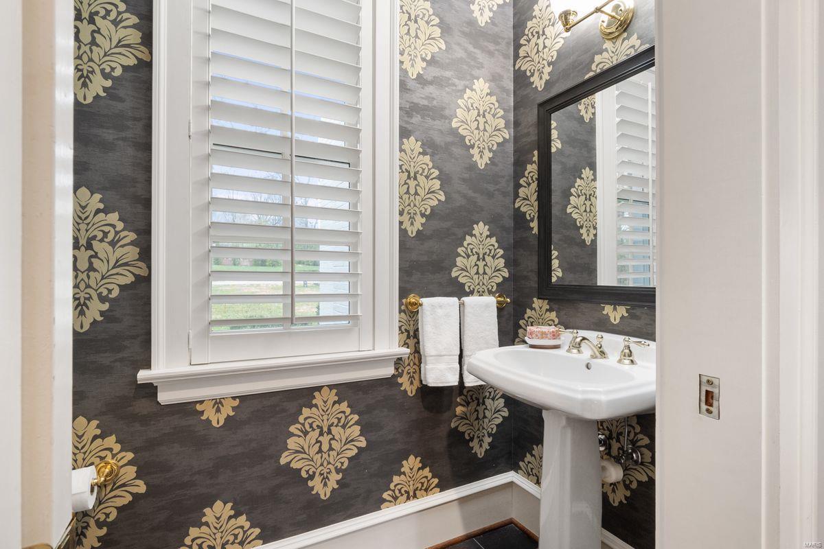 12 Dromara Road St. Louis, MO 63124 - Photo 15 of 26 Gallery Image 15