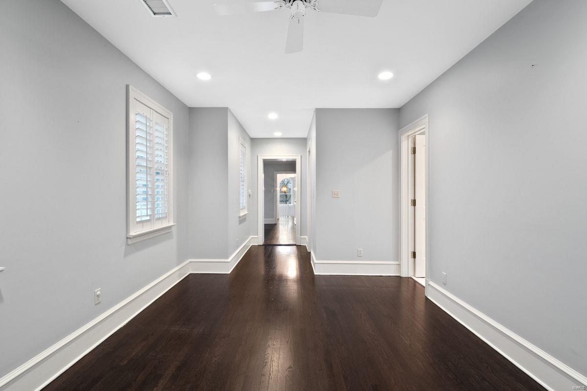 12 Dromara Road St. Louis, MO 63124 - Photo 18 of 26 Gallery Image 18