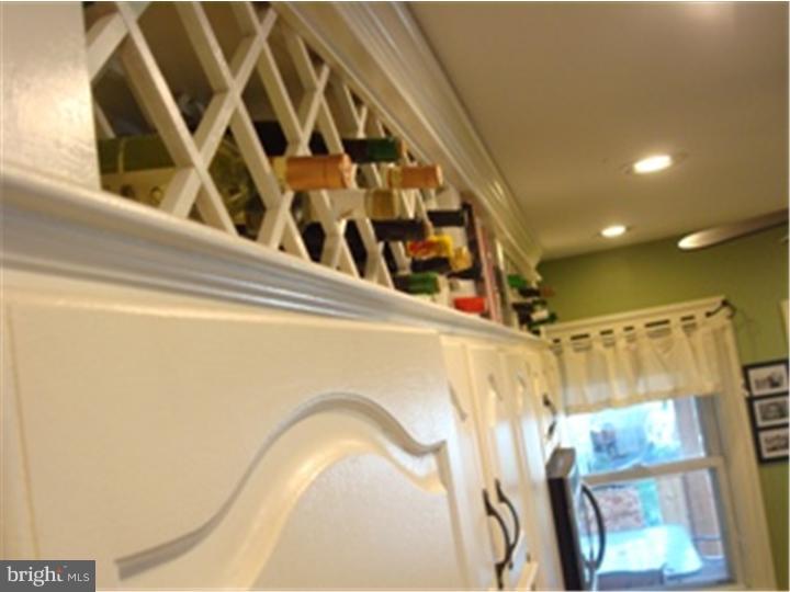 158 Shelbourne Road Havertown, PA 19083 - Photo 8 of 16