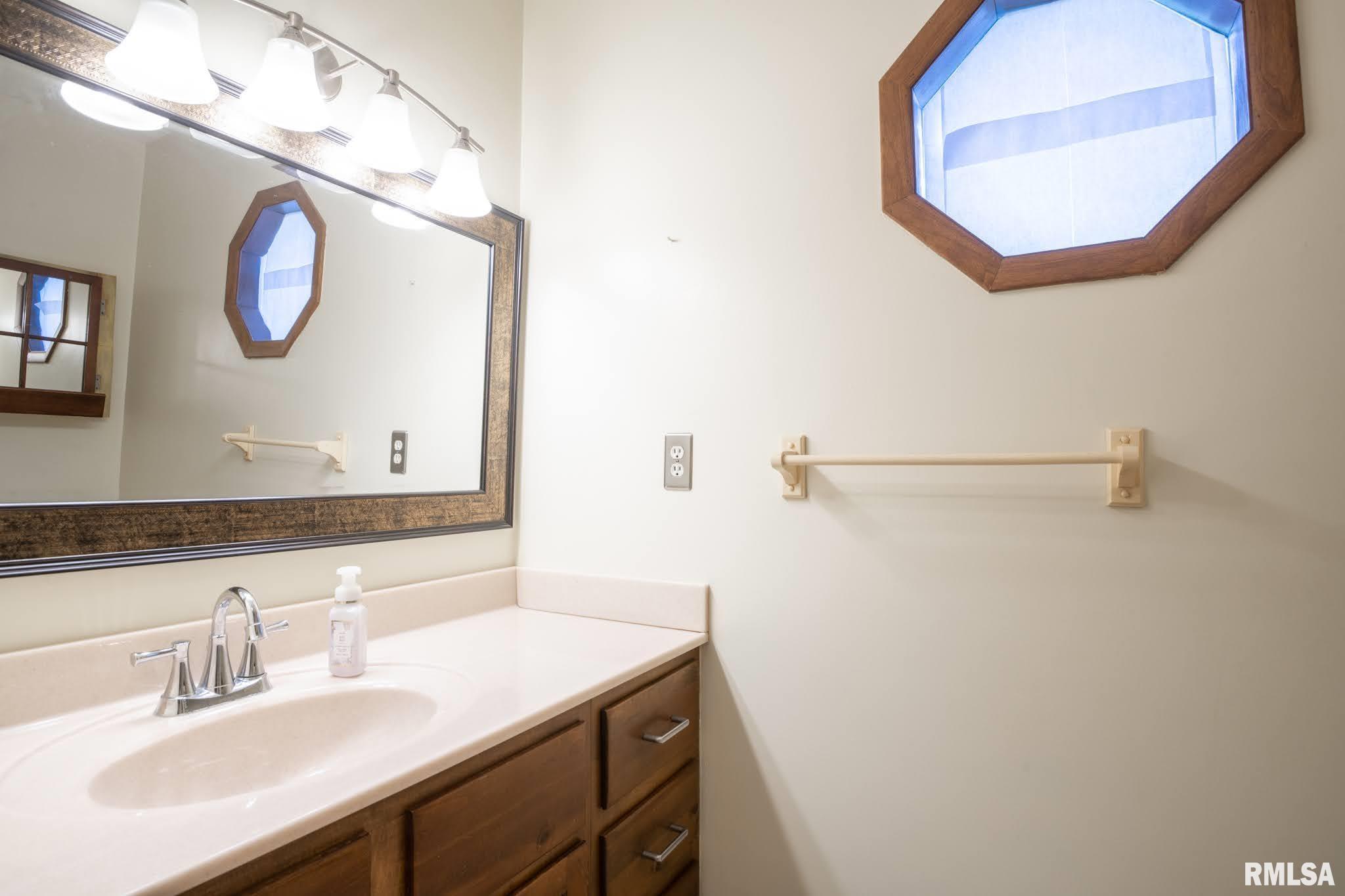 9913 West Buckhaven Court Mapleton, IL 61547 - Photo 27 of 49 Gallery Image 27