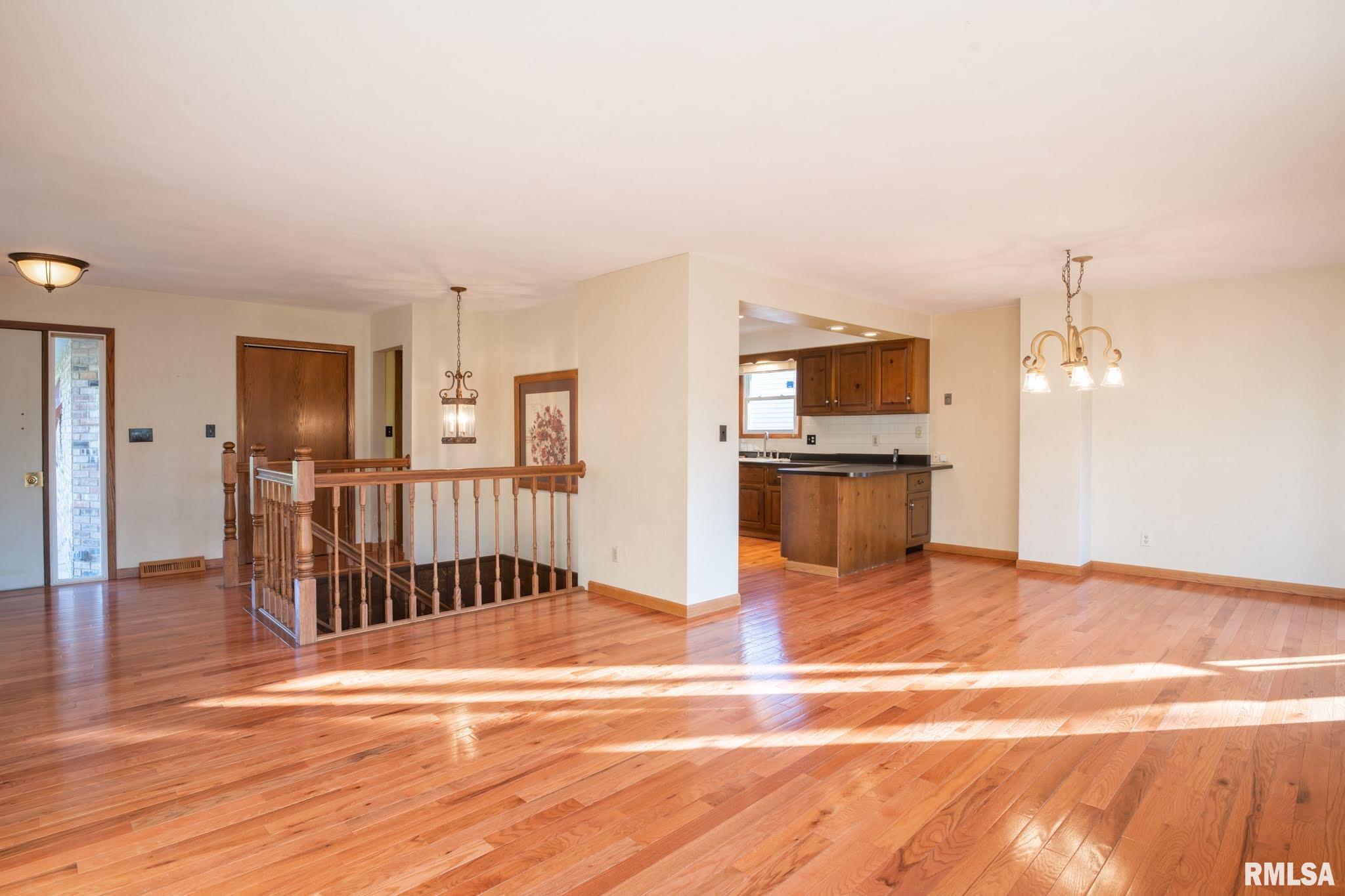 9913 West Buckhaven Court Mapleton, IL 61547 - Photo 9 of 49 Gallery Image 9