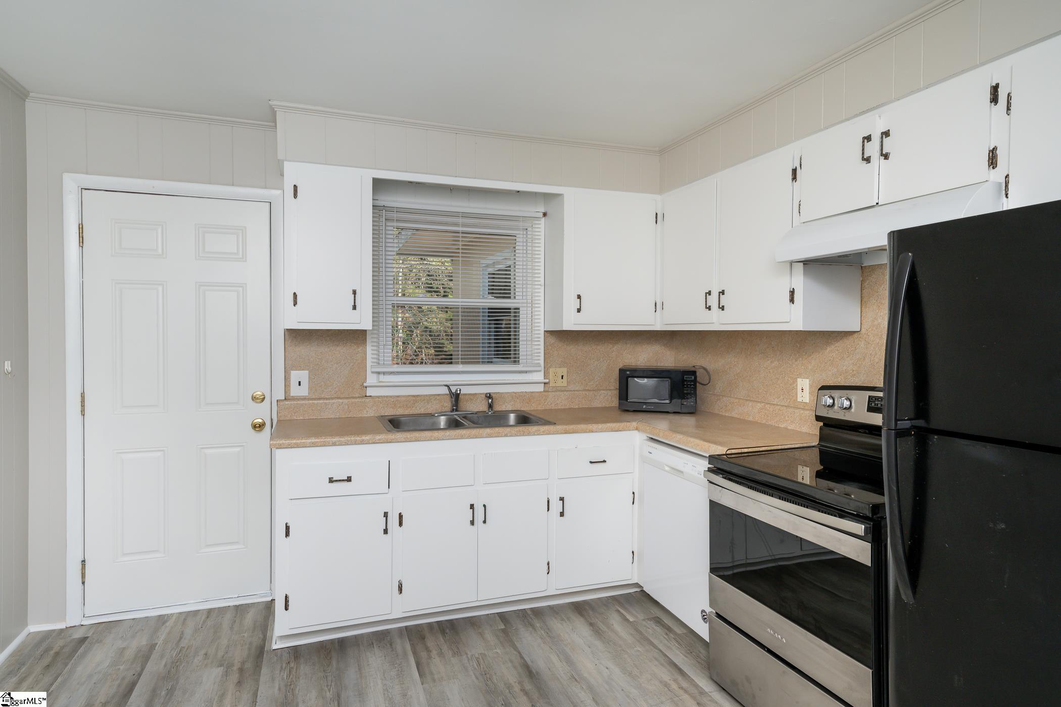 513 Old Central Road Clemson, SC 29631 - Photo 8 of 23 Gallery Image 8