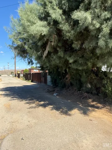 $225,000 | Undisclosed Address, Taft, CA 93268