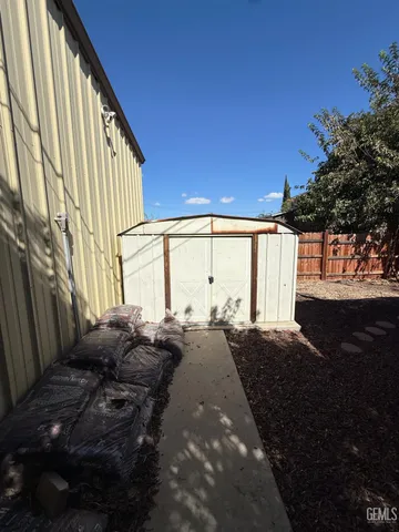 $225,000 | Undisclosed Address, Taft, CA 93268