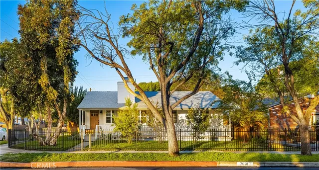 $998,000 | 7001 Lasaine Avenue, Van Nuys, CA 91406