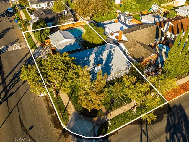 $998,000 | 7001 Lasaine Avenue, Van Nuys, CA 91406