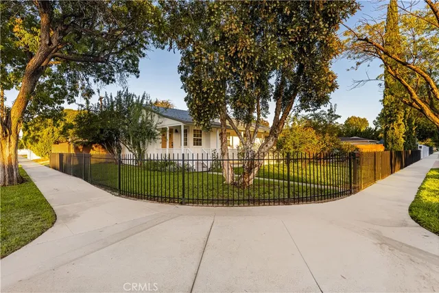 $998,000 | 7001 Lasaine Avenue, Van Nuys, CA 91406