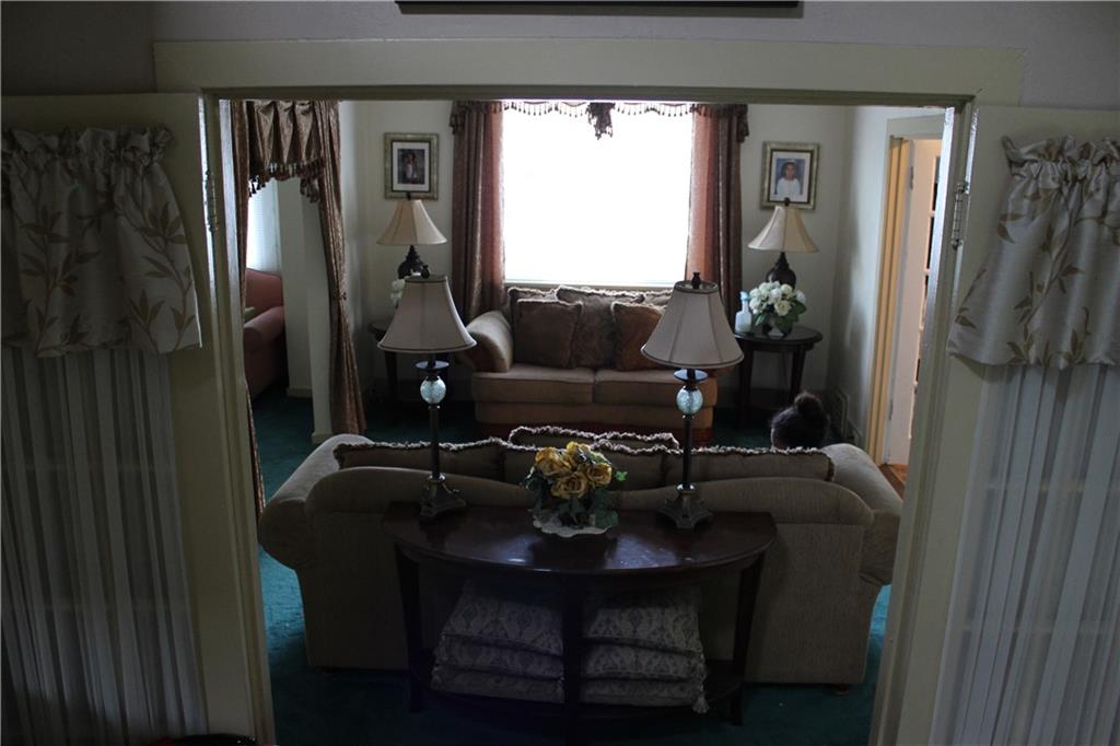 5621 Curry Road Pittsburgh, PA 15236 - Photo 13 of 20 Gallery Image 13