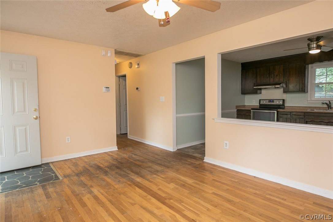 16119 Sandwave Road Chester, VA 23831 - Photo 8 of 41