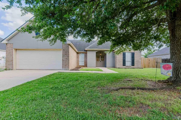 $352,500 | 36447 Crestway Avenue, Geismar, LA 70734