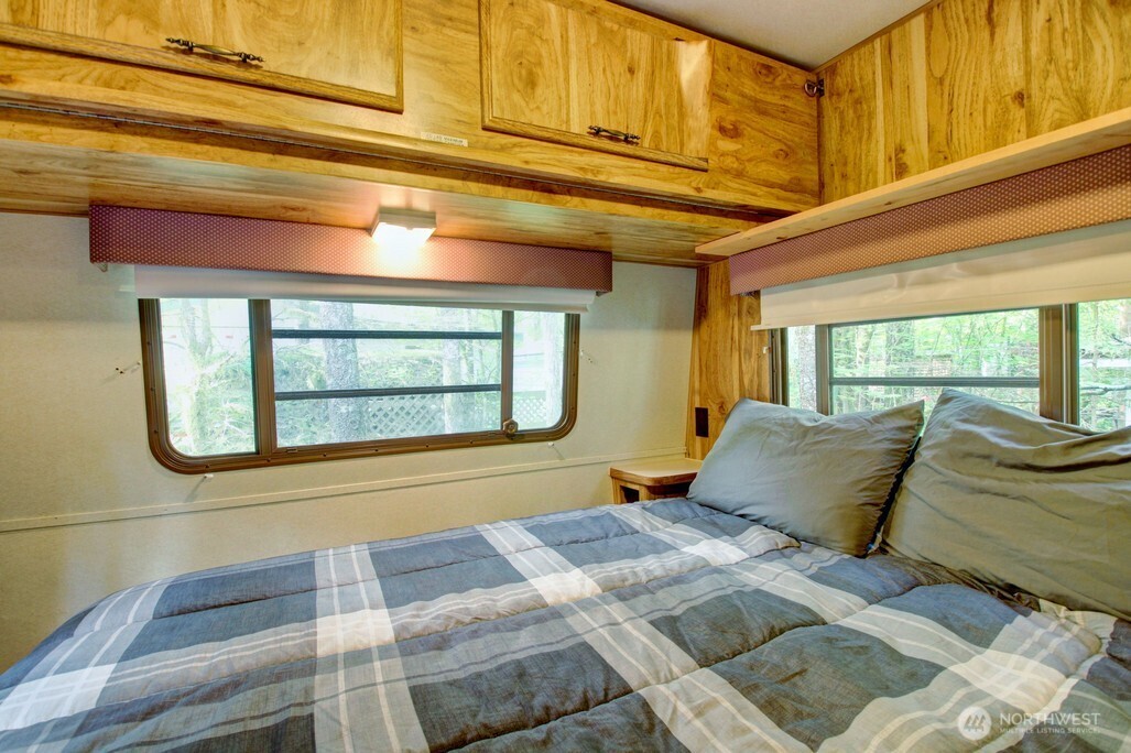 171-4 Christmas Tree Circle Maple Falls, WA 98266 - Photo 20 of 40