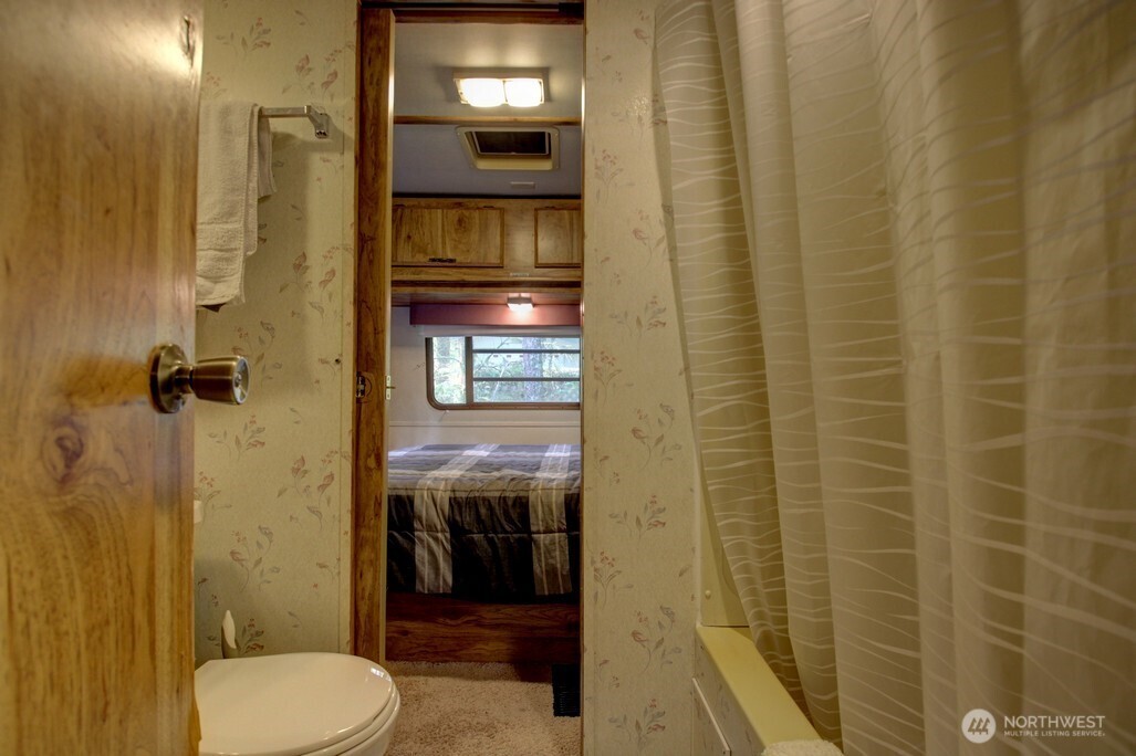 171-4 Christmas Tree Circle Maple Falls, WA 98266 - Photo 24 of 40