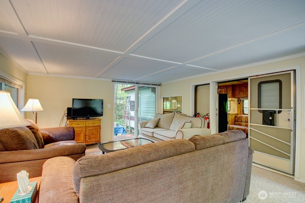 171-4 Christmas Tree Circle Maple Falls, WA 98266 - Photo 6 of 40