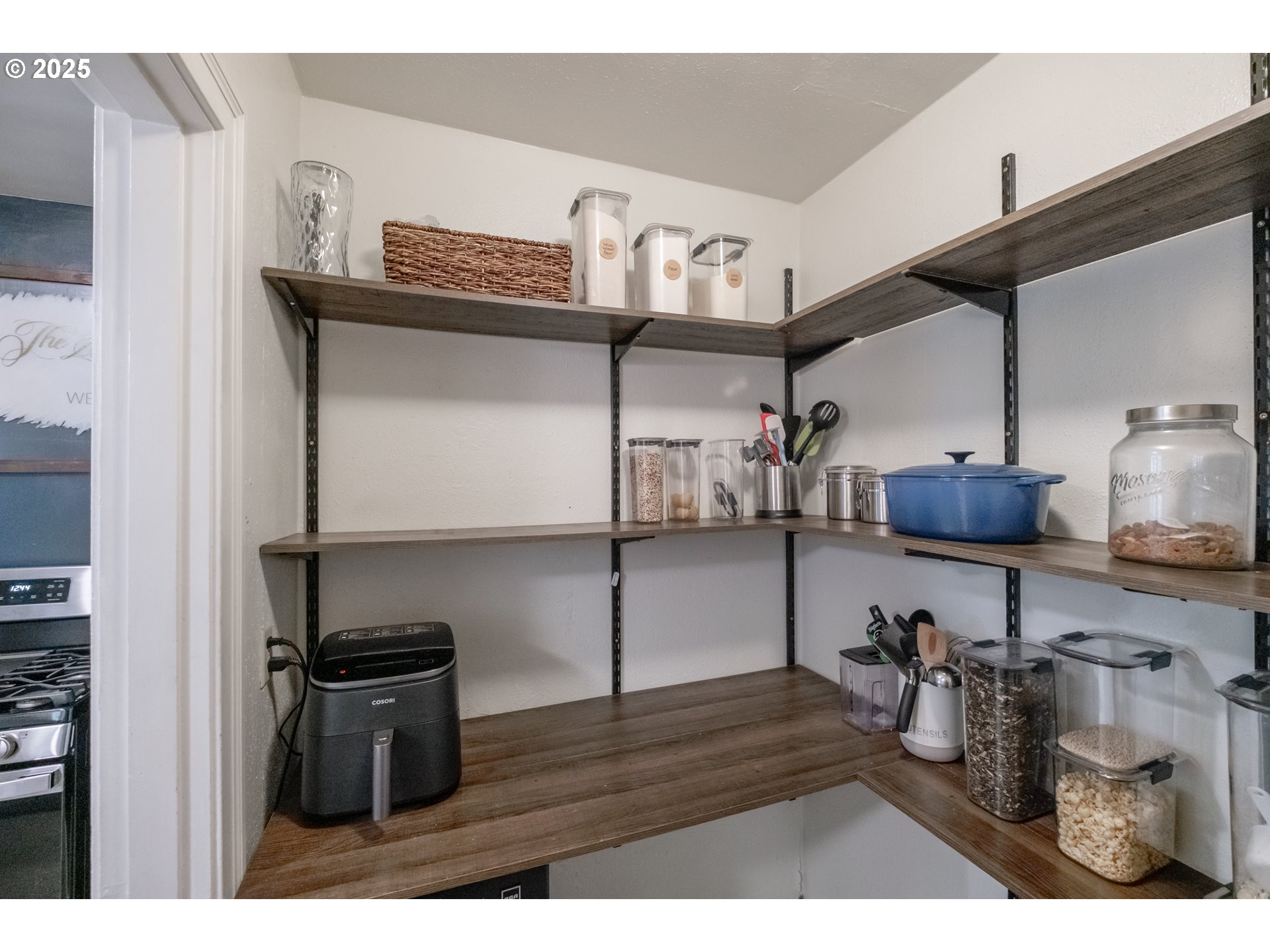 906 Southwest 11th Avenue Albany, OR 97321 - Photo 17 of 48