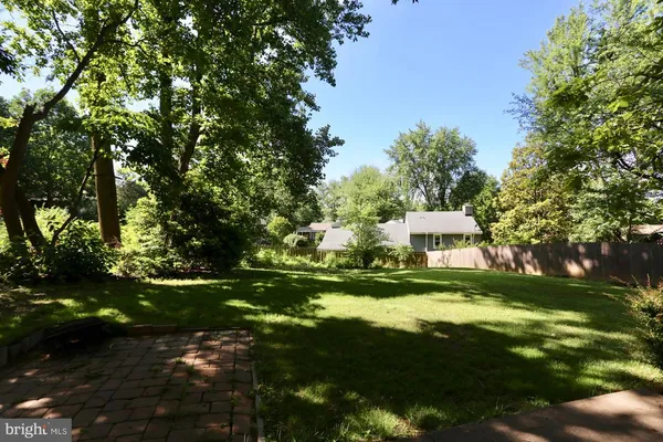 $4,195 | 8523 Electric Avenue, Vienna, VA 22182
