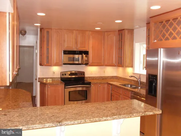 $4,195 | 8523 Electric Avenue, Vienna, VA 22182