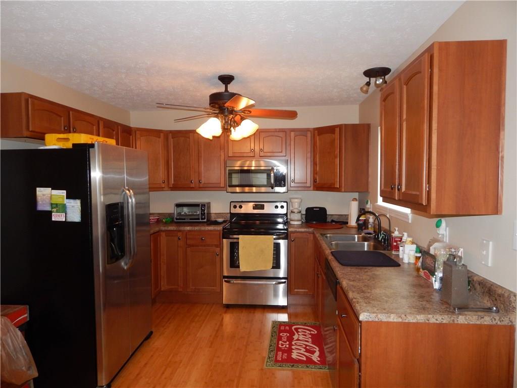 393 Mill Springs Fillmore, IN 46128 - Photo 10 of 28 Gallery Image 10