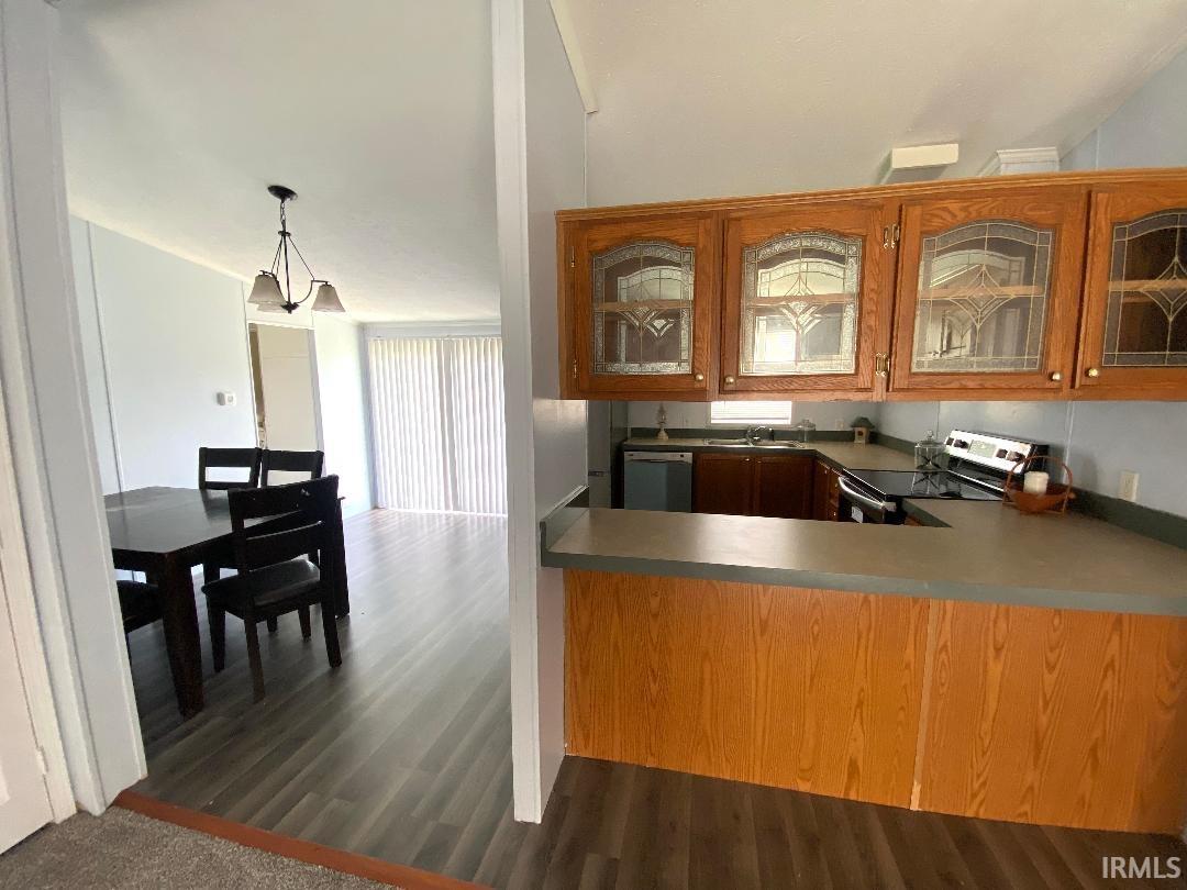 200 Northwest J Street Linton, IN 47441 - Photo 12 of 29