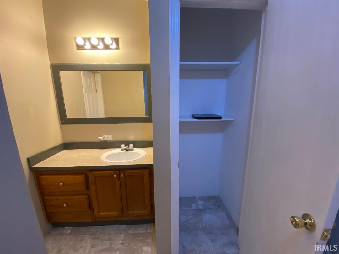 200 Northwest J Street Linton, IN 47441 - Photo 18 of 29