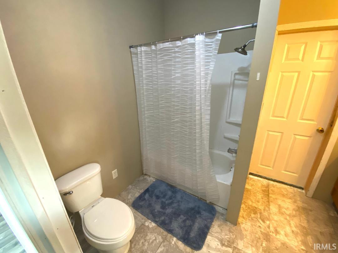 200 Northwest J Street Linton, IN 47441 - Photo 20 of 29