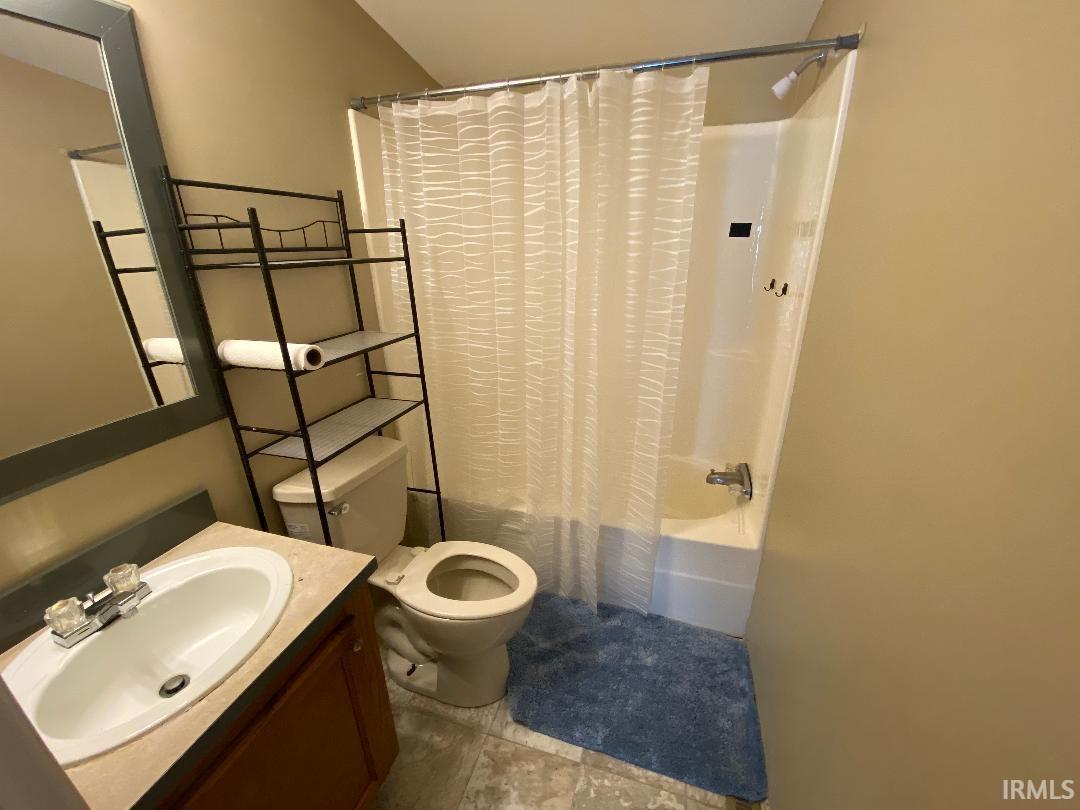 200 Northwest J Street Linton, IN 47441 - Photo 24 of 29