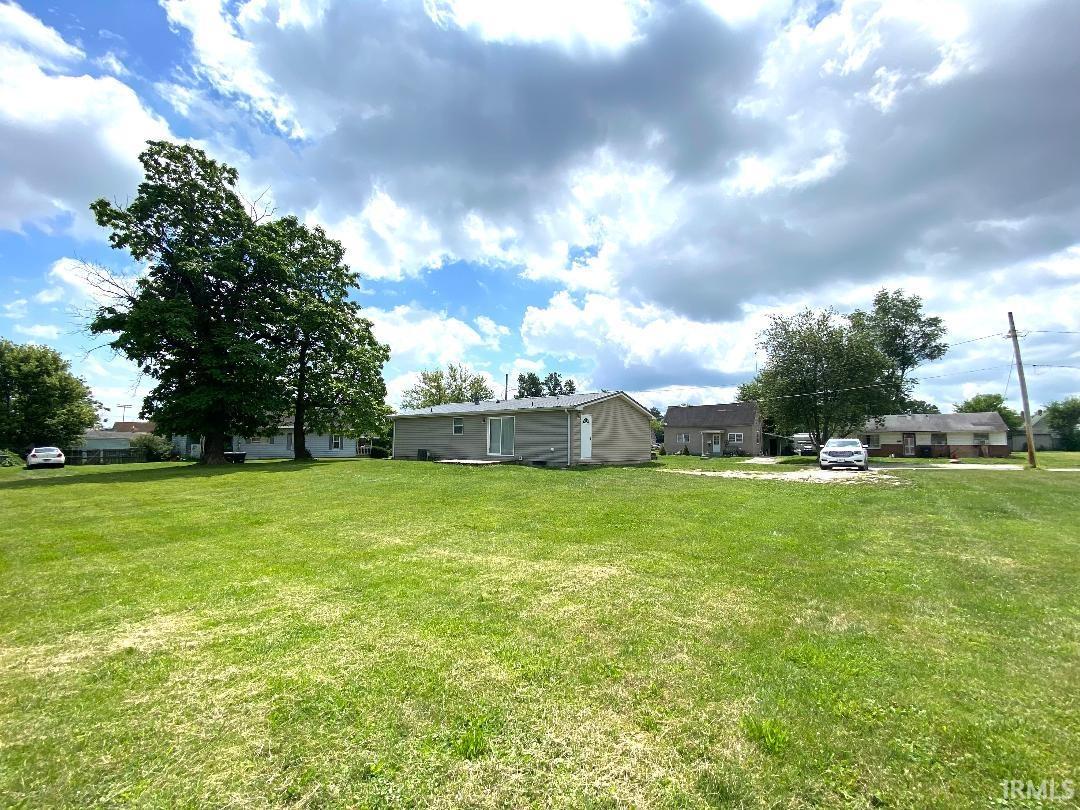 200 Northwest J Street Linton, IN 47441 - Photo 26 of 29