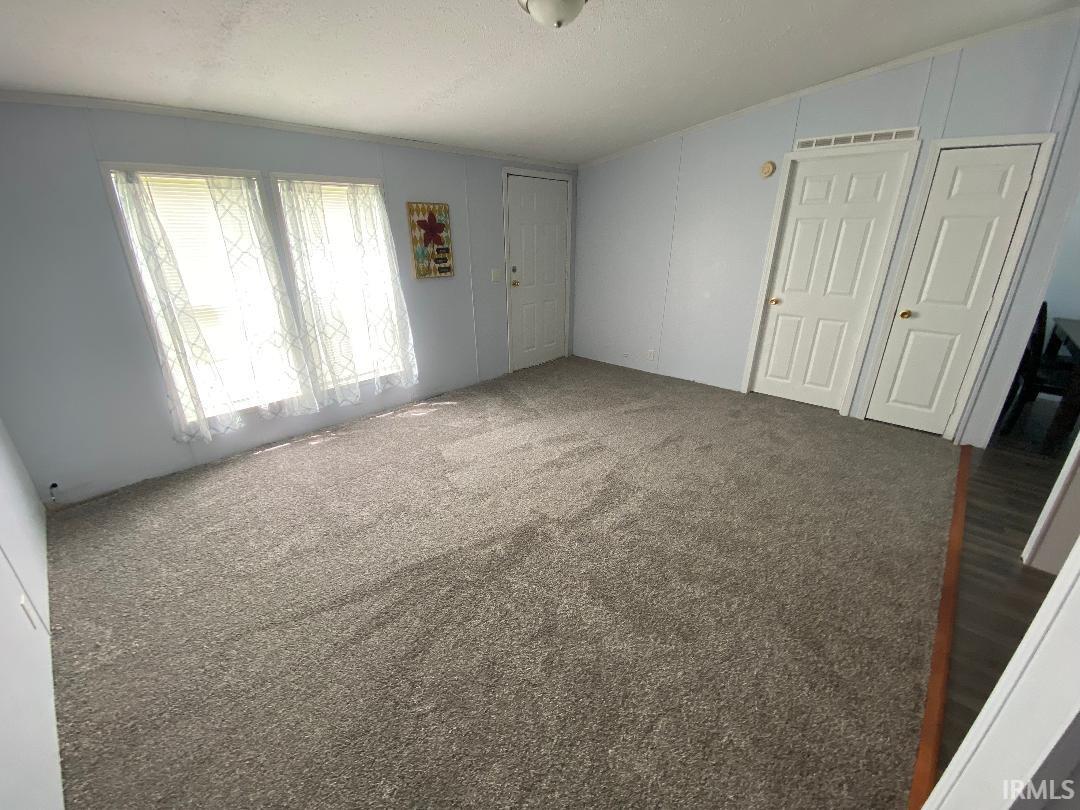 200 Northwest J Street Linton, IN 47441 - Photo 5 of 29