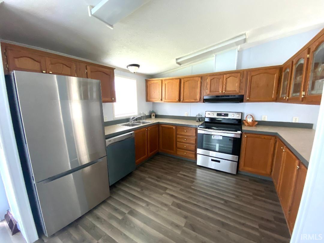 200 Northwest J Street Linton, IN 47441 - Photo 7 of 29