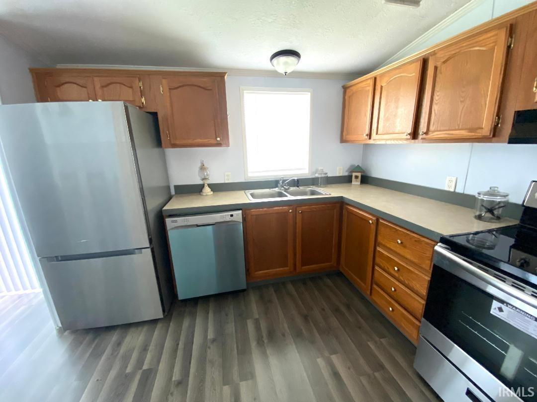 200 Northwest J Street Linton, IN 47441 - Photo 9 of 29