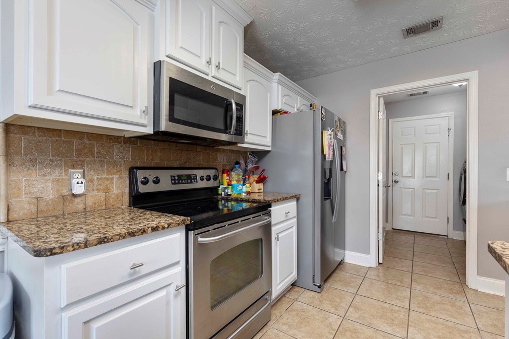 35 Lee Road Phenix City, AL 36870 - Photo 7 of 24