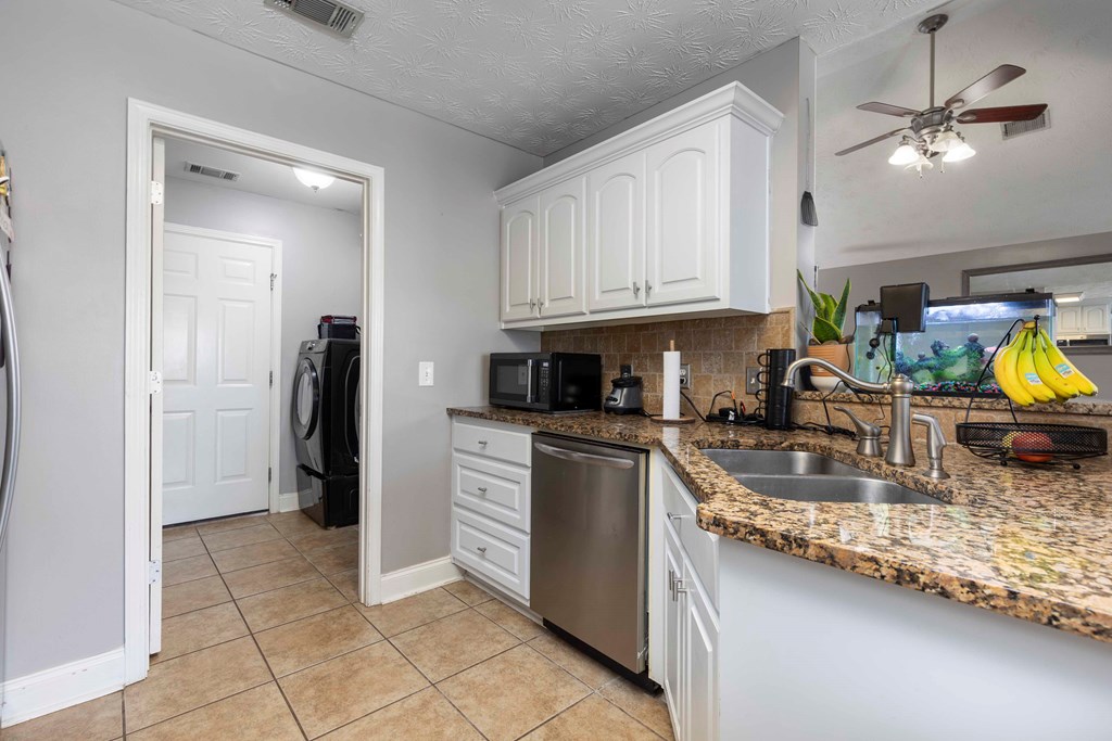 35 Lee Road Phenix City, AL 36870 - Photo 8 of 24