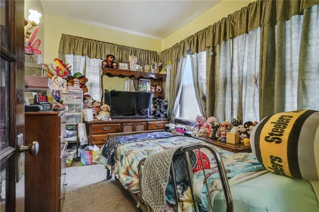 $115,000 | 215 5th Avenue, New Kensington, PA 15068