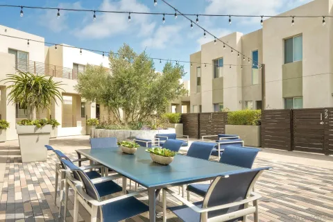 $2,189,000 | 2820 Carleton Street, Unit 16, San Diego, CA 92106