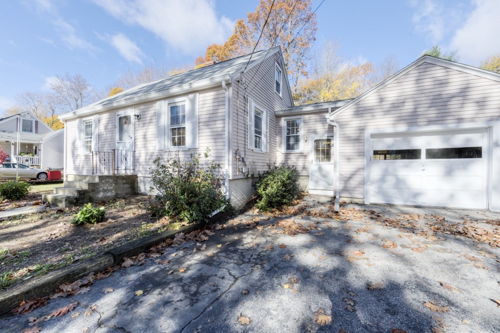 9 Highland Park Road Rutland, MA 01543 - Photo 3 of 35 a view of a house with a yard