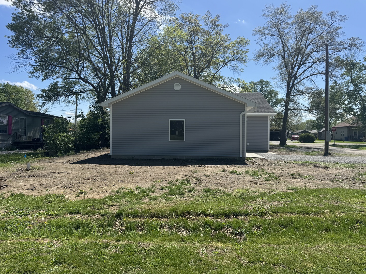 750 West 3rd Street Flora, IL 62839 - Photo 35 of 37