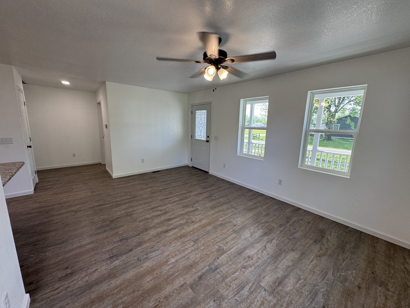 750 West 3rd Street Flora, IL 62839 - Photo 6 of 37