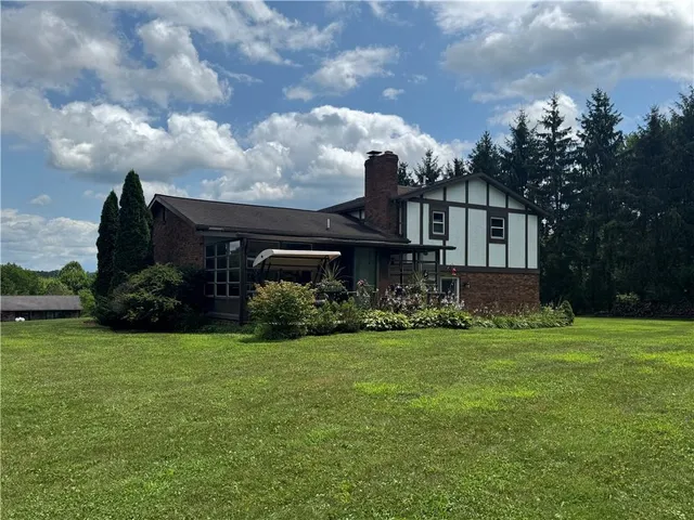 $299,900 | 2935 Glenda Drive, New Castle, PA 16101