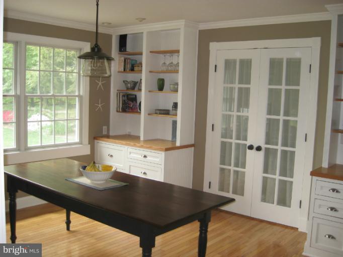 1606 Calvert Road Chester, MD 21619 - Photo 11 of 30 Dining Room