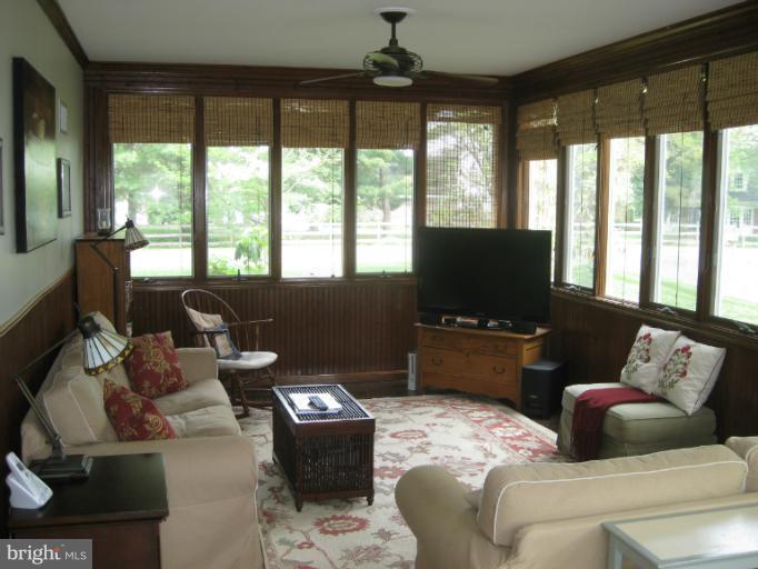 1606 Calvert Road Chester, MD 21619 - Photo 17 of 30 Interior (General)