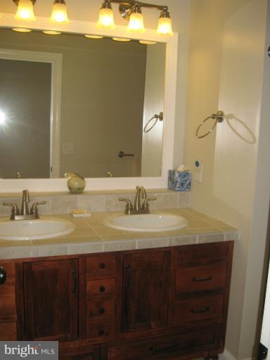 1606 Calvert Road Chester, MD 21619 - Photo 27 of 30 Bath