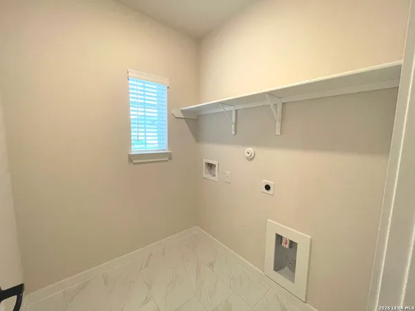 $2,650 | 116 Radnor Road, New Braunfels, TX 78130