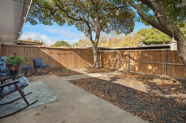 $279,000 | 13641 Flagstone Lane, Dallas, TX 75240