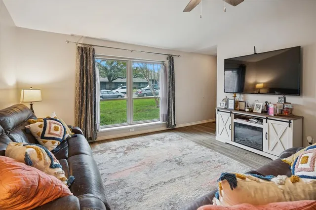 $279,000 | 13641 Flagstone Lane, Dallas, TX 75240