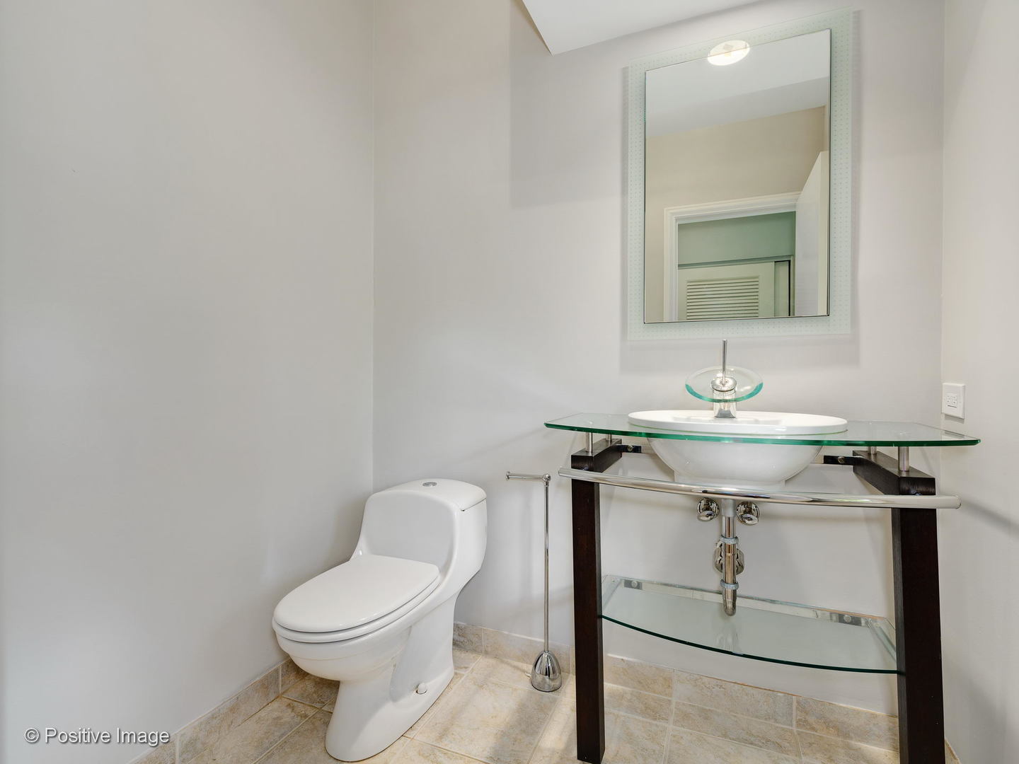 27 Meadowview Road Northfield, IL 60093 - Photo 17 of 44 Gallery Image 17