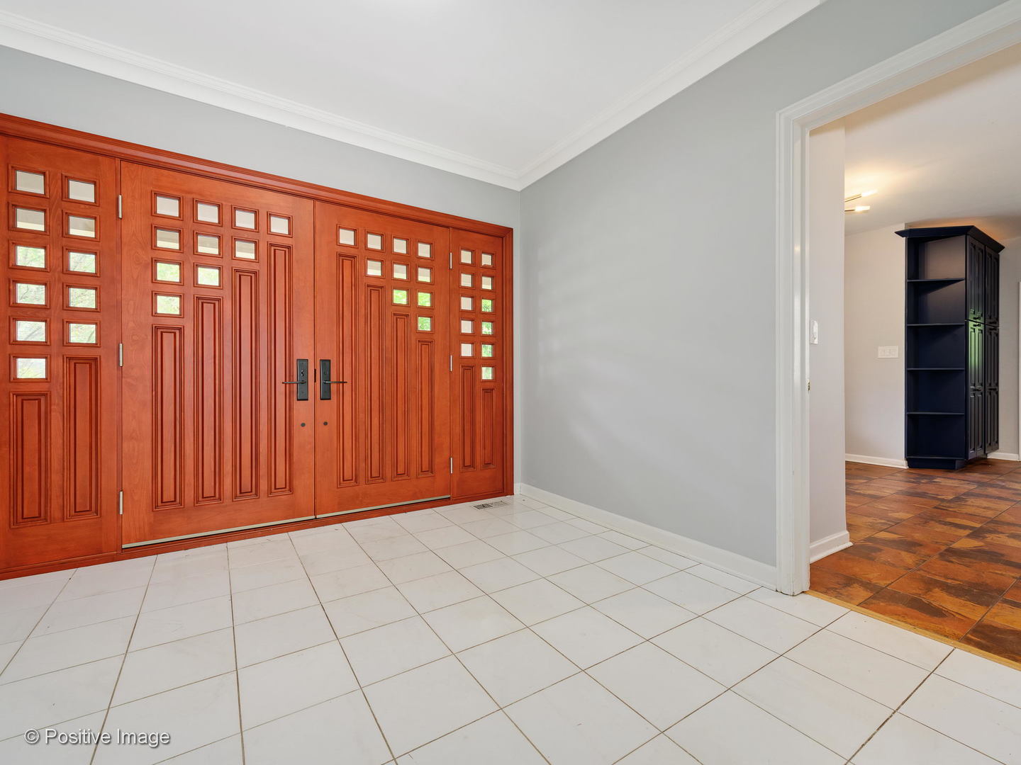 27 Meadowview Road Northfield, IL 60093 - Photo 3 of 44 Gallery Image 3