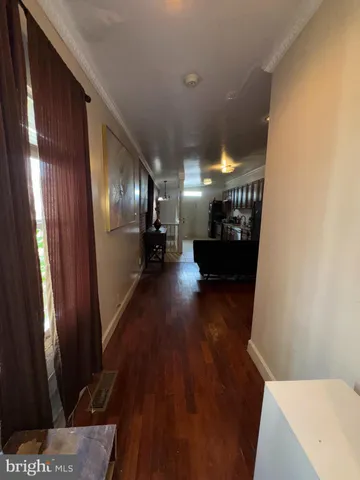 a view of a utility room